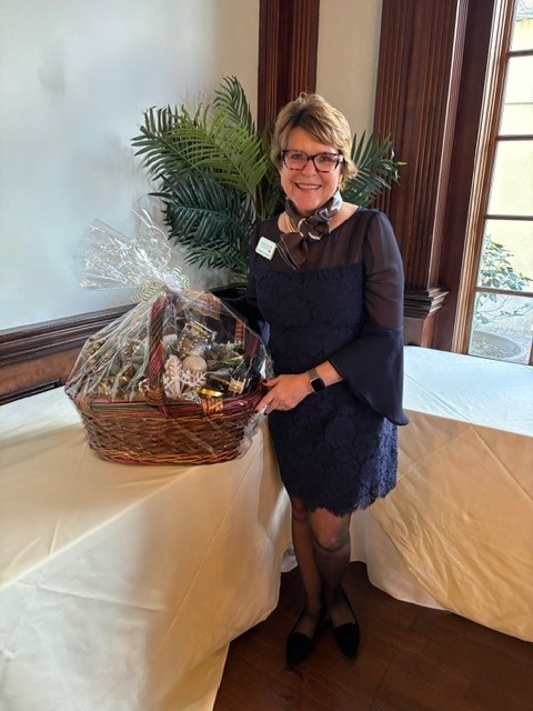 Martha Stansbury with raffle prize
