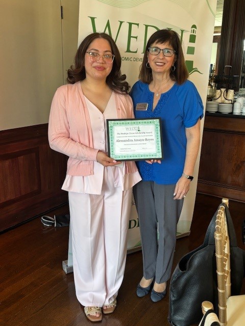 Alessandra Amaya-Reyes and Yolanda Robano-Gross