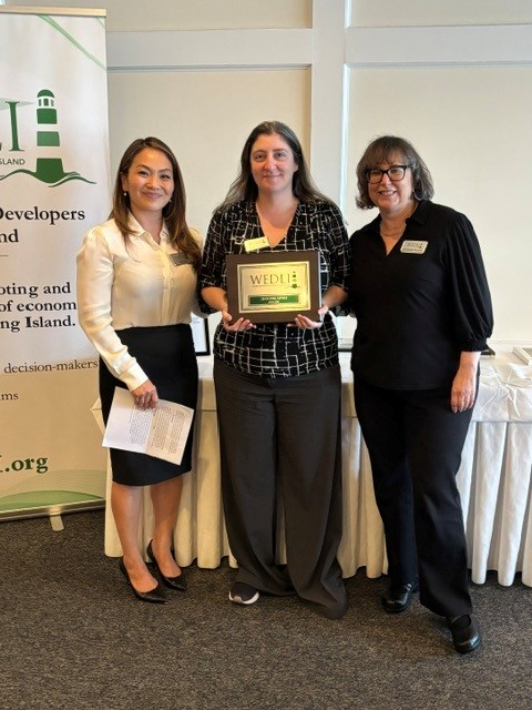 Julia Lee, Jennifer Lewis, Jodi Bloom-Piccione